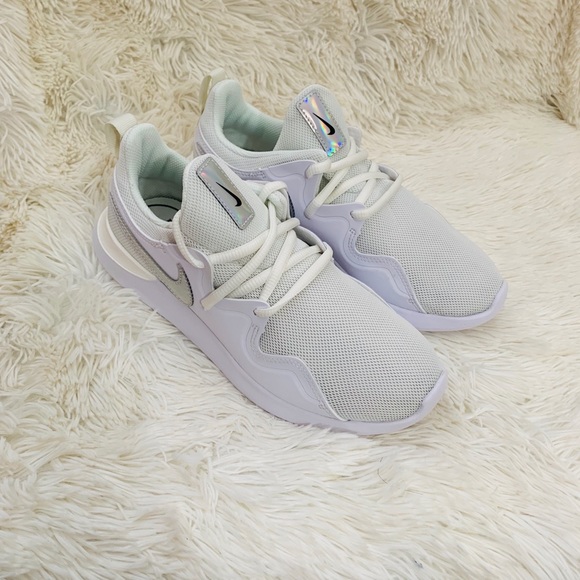 Nike Tessen Sneakers - Picture 3 of 6